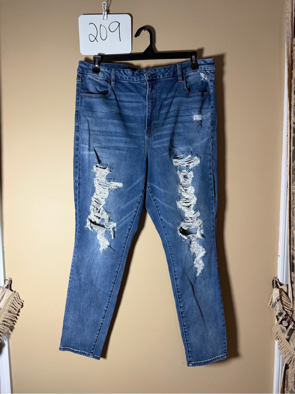 American Eagle Outfitters Distressed Blue Skinny Jeans